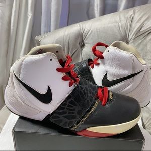 Nike Zoom Flight Dunk Hoop size 11 men